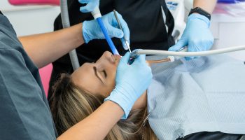 What To Choose: Root Canal Or Dental Extraction?